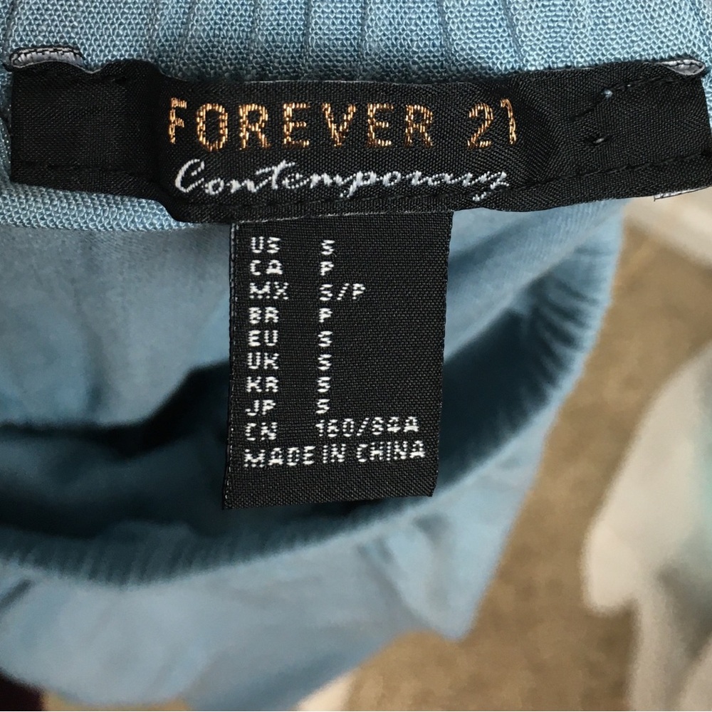 Forever 21 Chambray Blue Off Shoulder 3/4 Sleeve Smocked Waist Maxi Dress Small - Picture 12 of 13